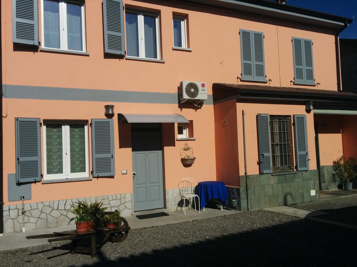 Marinella Guest House Cornale Екстер'єр фото